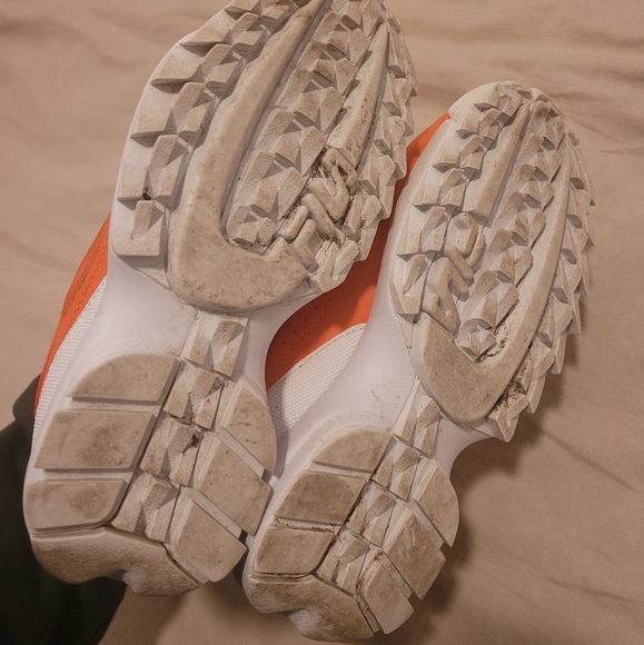 Women's Size 7 Fila Disruptor II, Orange - Picture 3 of 5
